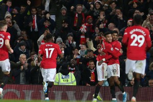  太阳布克比尔联手发威，客场击败雷霆稳固西部前三