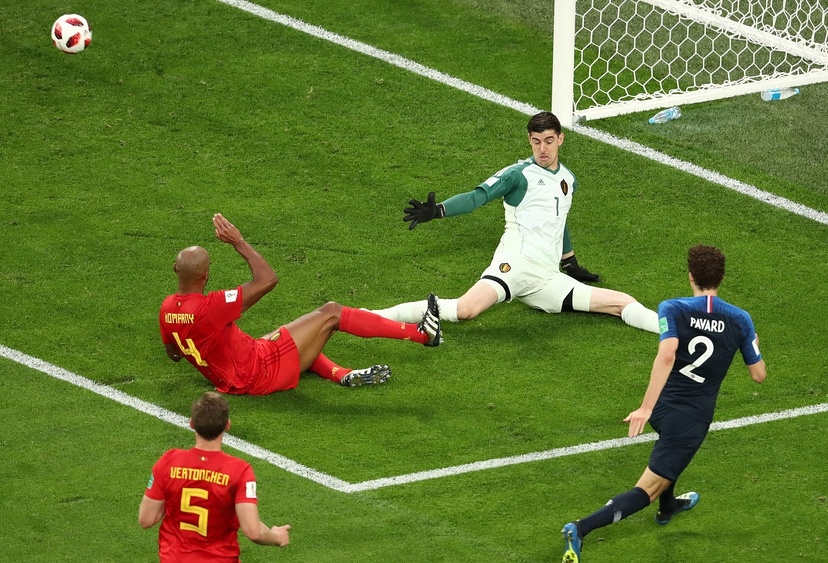  卡昂定位球配合默契，头球接力破门惊艳全场